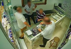Kuyumculara sahte altın diş satan 4 şüpheli tutuklandı