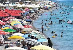 Antalya'da hava 'aşırı', deniz 'çok' sıcak