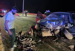 Hakkari'de otomobiller çarpıştı; 2'si ağır 7 yaralı
