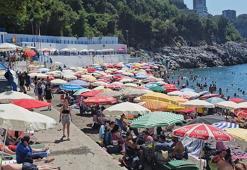 180 metrelik Kapuz Plajı hafta sonu dolup taştı