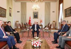 TBMM Başkanı Kurtulmuş, Yeni Yol Grubu'nu kabul etti