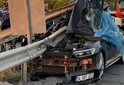 Düğün konvoyundaki otomobil bariyerlere çarptı: 1 ölü, 3 yaralı