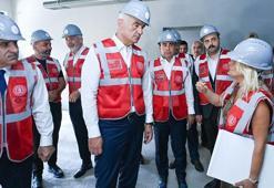 Bakan Ersoy, Diyarbakır Anı Müzesi ve Kültür Merkezi'nde incelemelerde bulundu