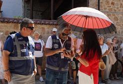 Antalya'da kaçak rehberlere sıkı denetim