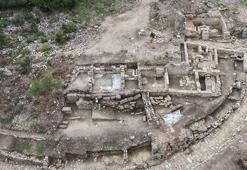 Aspendos'ta 2 bin yıllık 'Tiyatro Caddesi' gün yüzüne çıktı