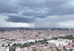 İstanbul'da gökyüzü kara bulutla kaplandı