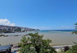 Zonguldak'ta deniz çamur rengine döndü