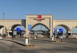 Yunanistan'a açılan sınır kapılarında giriş ve çıkışlar durdu