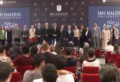 İbn Haldun Üniversitesi, YÖKAK’tan '5 Yıllık Tam Kurumsal Akreditasyon Belgesi' aldı