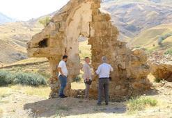 Van'da tahrip edilen tarihi kilise ve mezarlık için koruma çalışması başlatıldı