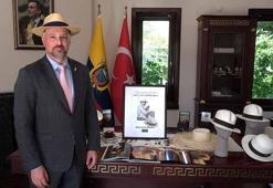 Ekvador Büyükelçisi Vintimilla Vega’nın şapka koleksiyonunda Atatürk'e vefa