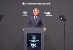 Bakan Ersoy: Turizm geliri ilk 6 ayda 25 milyar 746 milyon dolar oldu