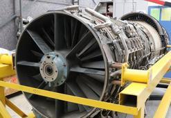 Havacılık lisesi öğrencilerine, gerçek F-4 savaş uçağı motoruyla eğitim