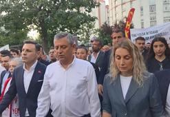Özgür Özel, Beylikdüzü'nde yürüyüşe katıldı