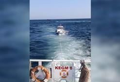 Küçükçekmece açıklarında makine arızası nedeniyle sürüklenen tekne kurtarıldı