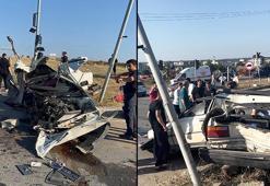 Sinyalizasyon direğine çarpıp ikiye bölünen otomobilden sağ çıktı