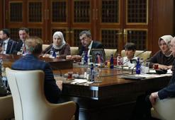 Cumhurbaşkanı Erdoğan, Kahramanmaraş'taki okul saldırısında hayatını kaybeden öğrencilerin ailelerini kabul etti