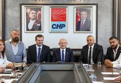 Kılıçdaroğlu, CHP Spor Kurulu Yönetim Kurulu üyeleriyle bir araya geldi