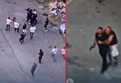 Taziye evindeki kavgada silah çekip husumetlilerini kovaladı