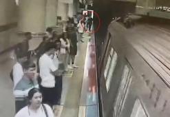 Şişli’de görme engelli Enes’in valiziyle metro raylarına düştüğü anlar kamerada