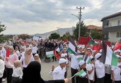 Kur’an kursu öğrencilerinden Gazze'ye destek yürüyüşü