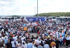 AK Parti’nin kuruluş yıl dönümü programı için Ankara’ya giden binlerce partili Kocaeli’de buluştu