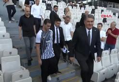 Beşiktaş'ta Dusan Vlahovic için imza töreni düzenlendi