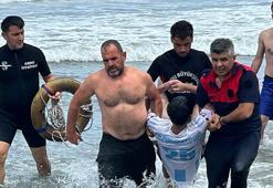 Ordu'da yasağa rağmen denize giren 2 kardeş boğulma tehlikesi geçirdi