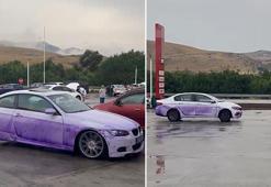 Boya yüklü TIR devrildi, yoldan geçen araçlar mora boyandı
