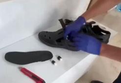 Ayakkabısının tabanına gizlediği metamfetaminle yakalandı