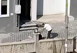 Apartman bahçesinde tartıştığı kadını dövdü