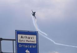 SOLOTÜRK'ten Arvin'de nefes kesen gösteri uçuşu