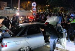 Bursa'da kontrolden çıkan otomobil beton direğe çarptı: 1 yaralı