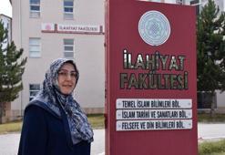 Eğitim hayalinden vazgeçmeyen 4 çocuk annesi, 35 yıl sonra üniversiteli oldu