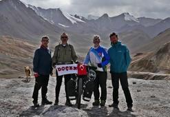 Pamir Otoyolu'nu 1 ayda tamamlayan ilk Türk bisiklet topluluğu oldular
