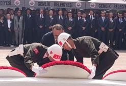 3'ncü Cumhurbaşkanı Celal Bayar, vefatının 40'ıncı yıl dönümünde Bursa'da anıldı