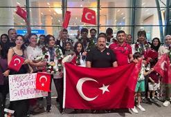 İşitme engelli milli sporcular Ankara’da coşkuyla karşılandı