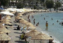Bodrum'da hava sıcaklığı 40 dereceyi aştı, sahiller doldu