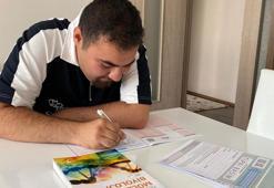 Otizmli Deniz Zekai, evde çalışarak moleküler biyoloji ve genetik bölümünü kazandı