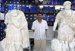 Hadrianus heykeli yeniden ayağa kaldırıldı