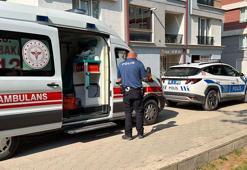 Seyyar satıcı sokak ortasında bıçaklandı