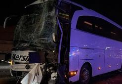 Şanlıurfa'da iki yolcu otobüsü çarpıştı: 13 yaralı
