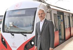 Bakan Uraloğlu: 30 Ağustos'ta bakanlığa bağlı kent içi raylı sistemler ücretsiz olacak