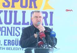 Osman Aşkın Bak: Her şey çocuklarımız ve gençlerimiz için