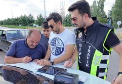 Uygulamadan çağırdığı korsan taksiciyi yakalattı, kendisine de ceza yazıldı