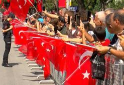 30 Ağustos Zafer Bayramı’nı Vatan Caddesi’nde coşkuyla kutladılar: İyi ki bu vatanda yaşıyoruz