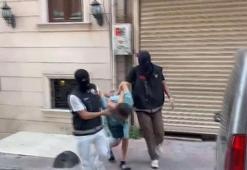 Uluslararası düzeyde 'uyuşturucu ticareti' suçundan aranan şüpheli Beyoğlu'nda yakalandı