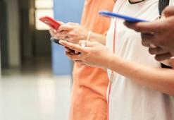 Polonya'da ilkokullarda cep telefonu kullanımı yasaklandı