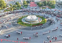 Sivas’ta 1058 kişi aynı anda halay çekti