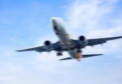 Antalya’ya giderken tuvaletleri arızalanan uçak acil iniş yaptı